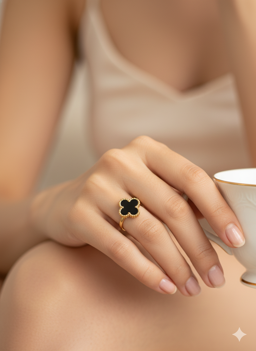 Black Clover Ring Elegant